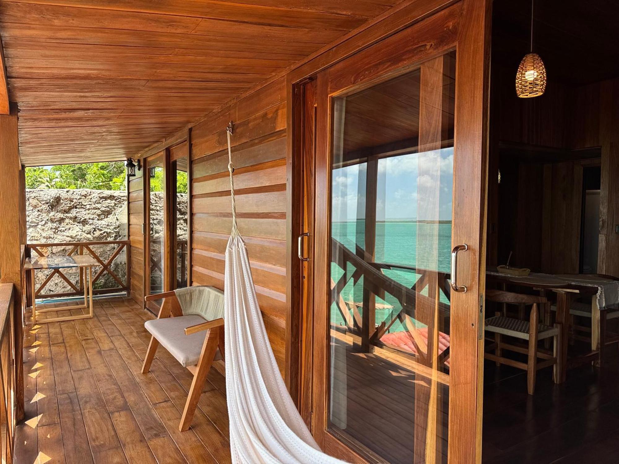 Maria Isabel, Hotel Bacalar