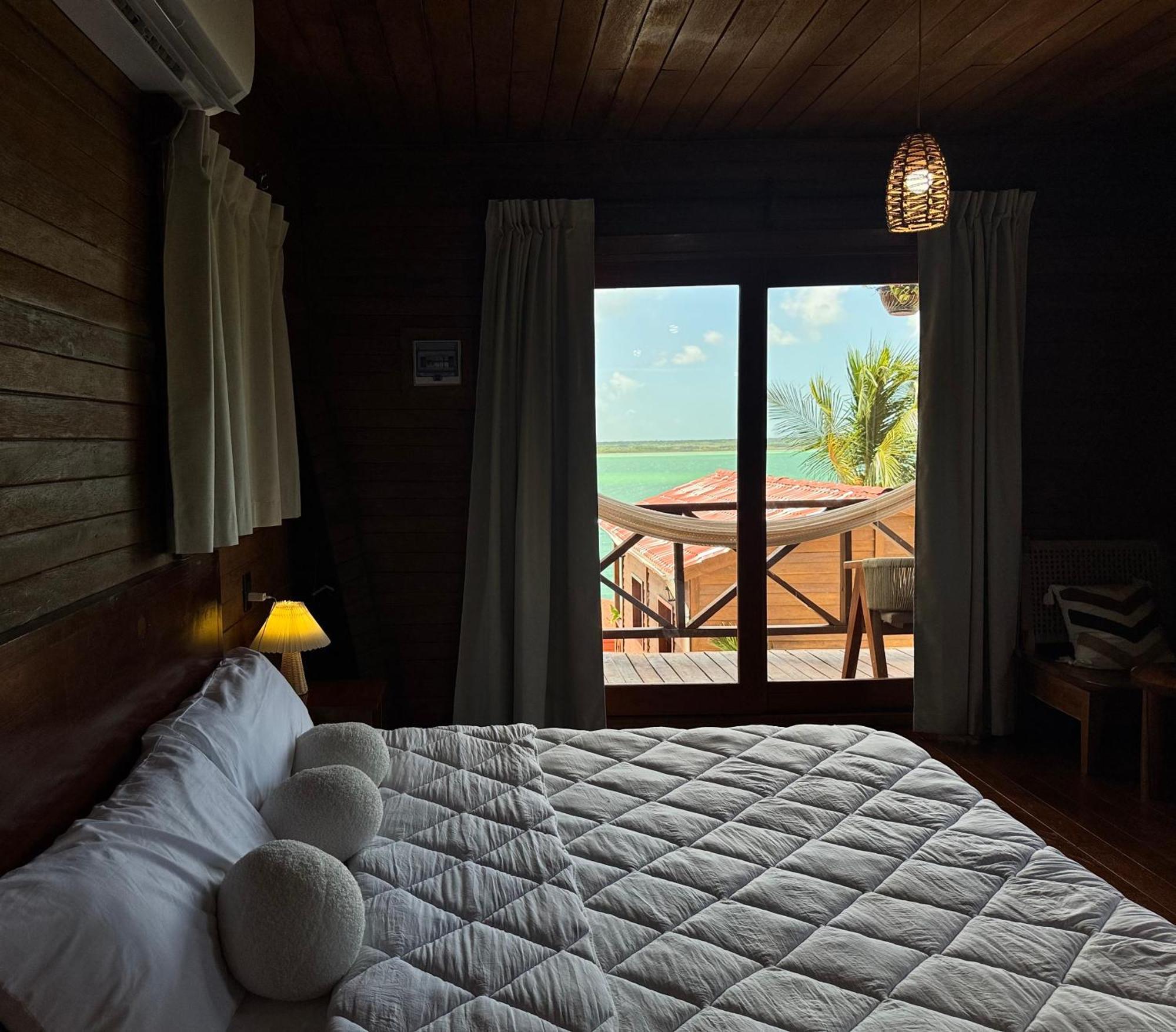 Maria Isabel, Hotel Bacalar